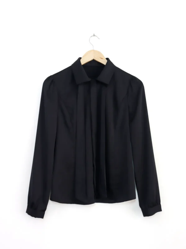 Blusa negra Satén