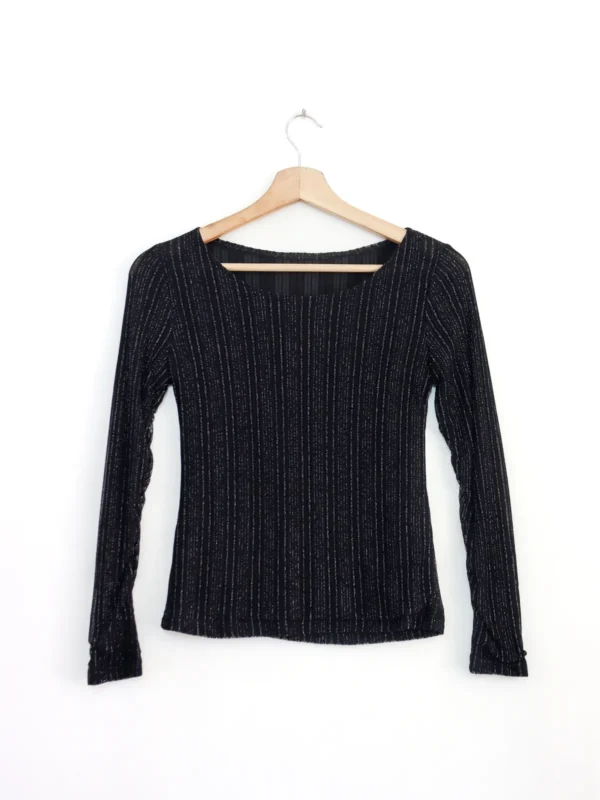 Blusa negra Rayas